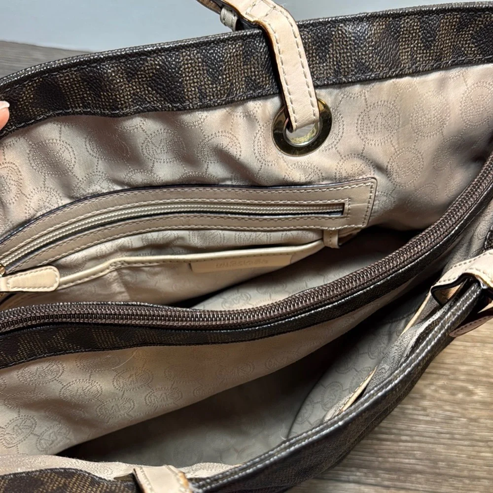Michael Kors elegant tote